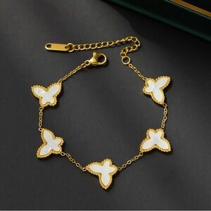 Elegant Gold Butterfly Bracelet